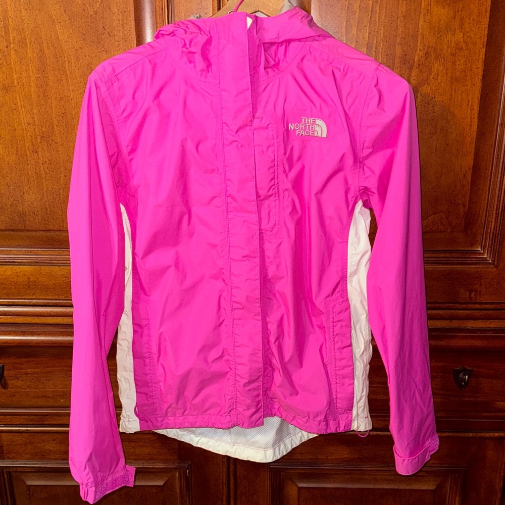 The North Face women’s Bright Pink Raincoat